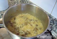 Menú de recetas: dejamos que el arroz absorba el agua.