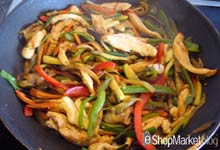 Menú de recetas: salteamos el pollo y las verduras en el wok