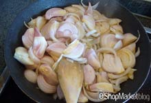 Menú de recetas: confitamos la cebolla con el aceite y el ajo