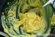 Menú de recetas: mezclamos la mantequilla con la ralladura de naranja